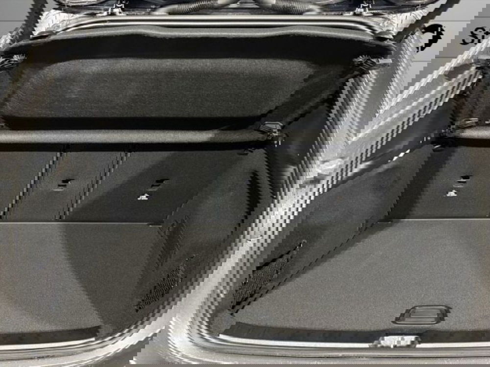 Mercedes-Benz GLA SUV nuova a Bologna (7)