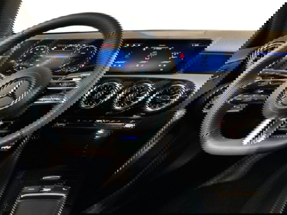 Mercedes-Benz Classe A nuova a Bologna (14)