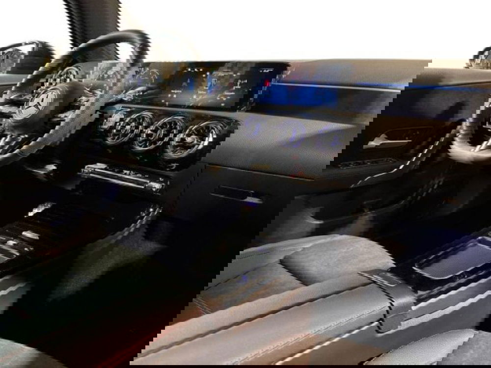 Mercedes-Benz Classe A nuova a Bologna (15)