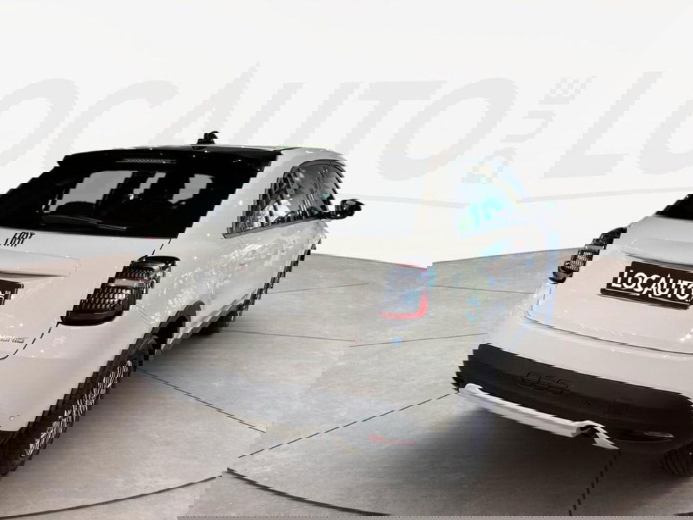 Fiat 600 nuova a Torino (4)