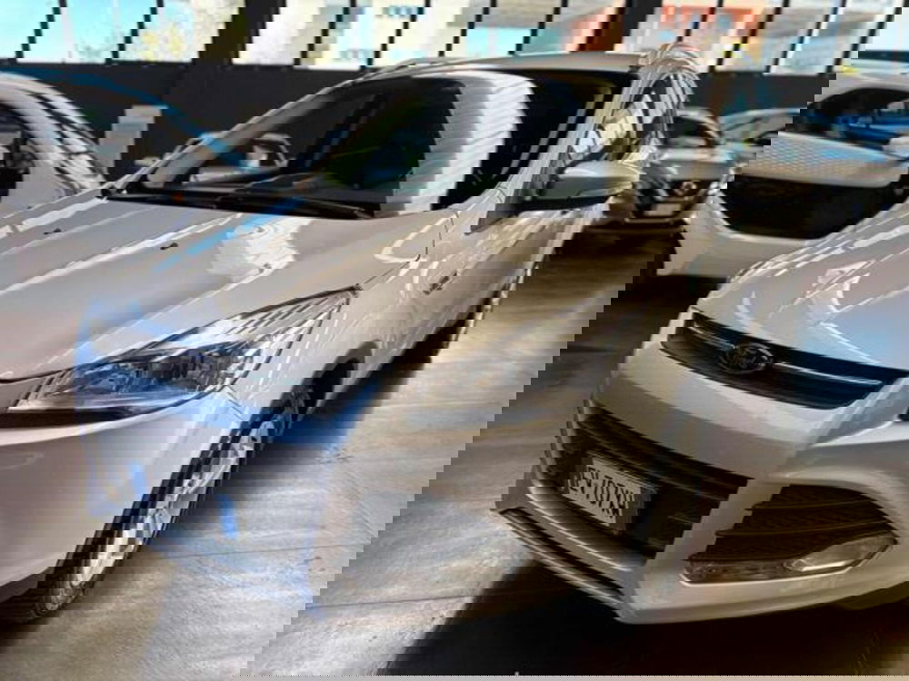 Ford Kuga usata a Pesaro-Urbino (3)