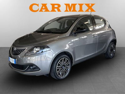 Lancia Ypsilon 1.0 FireFly 5 porte S&amp;S Hybrid Ecochic Gold del 2023 usata a Piacenza
