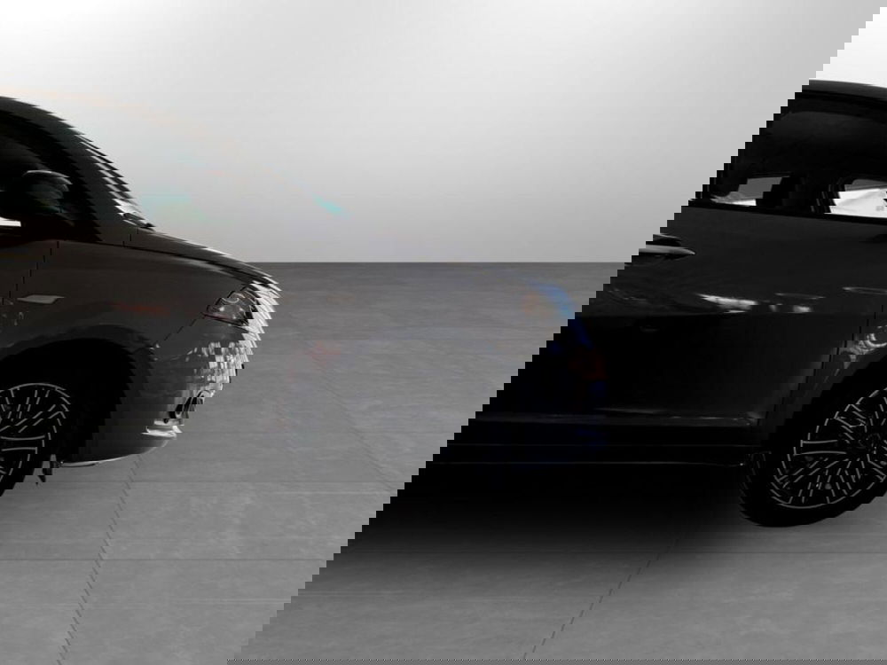 Lancia Ypsilon usata a Piacenza (15)