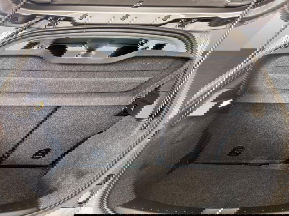 Lancia Ypsilon usata a Piacenza (7)