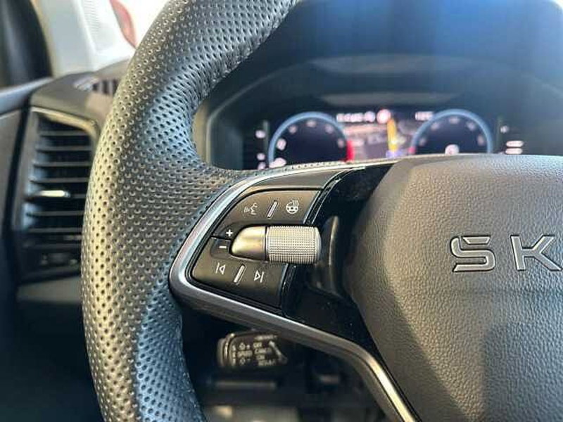 Skoda Karoq usata a Venezia (17)