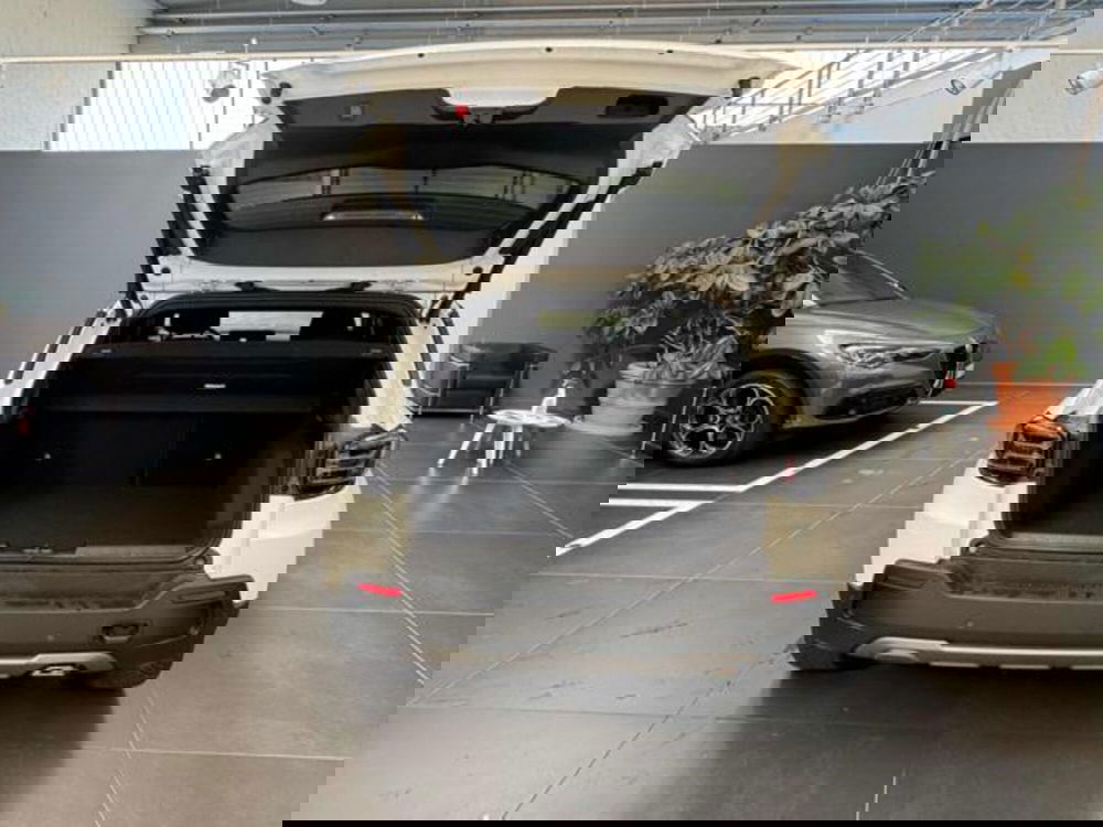 Jeep Avenger usata a Vercelli (13)