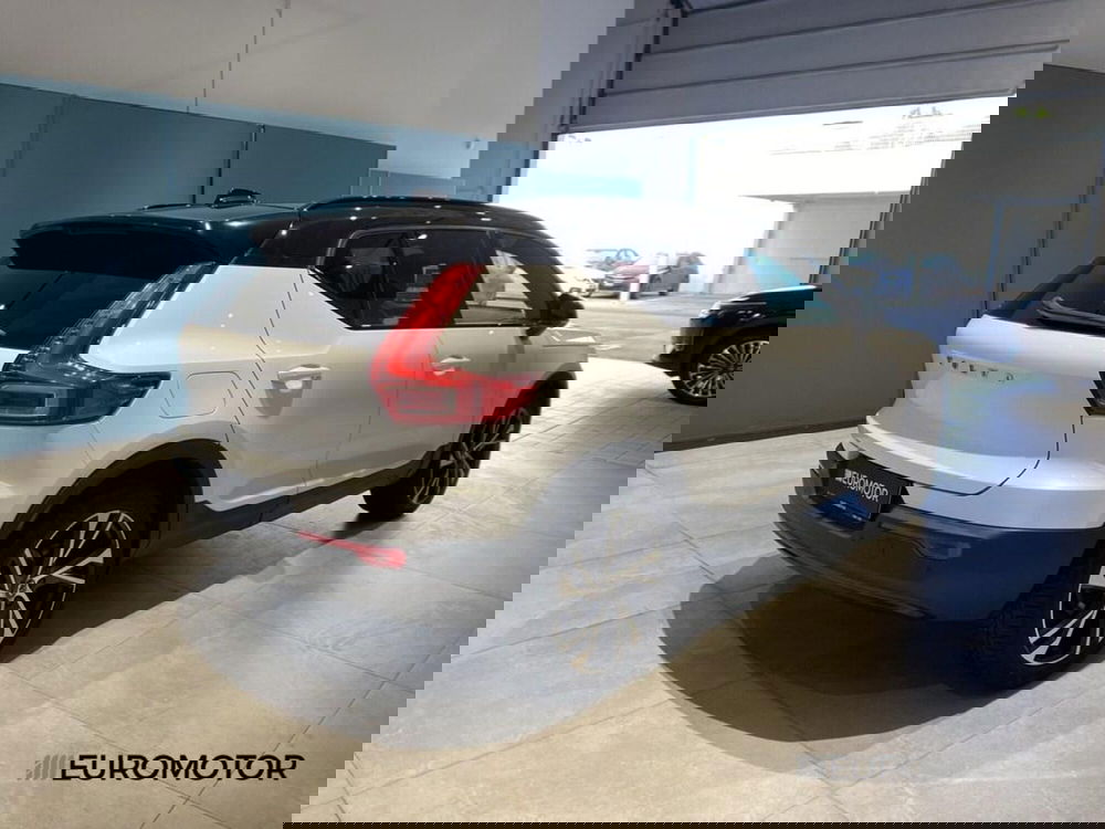 Volvo XC40 usata a Bari (9)