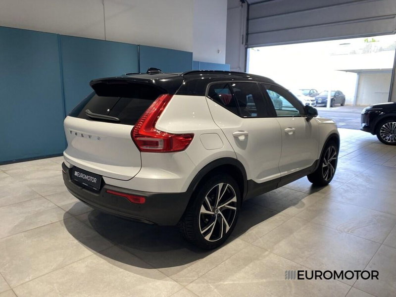 Volvo XC40 usata a Bari (10)