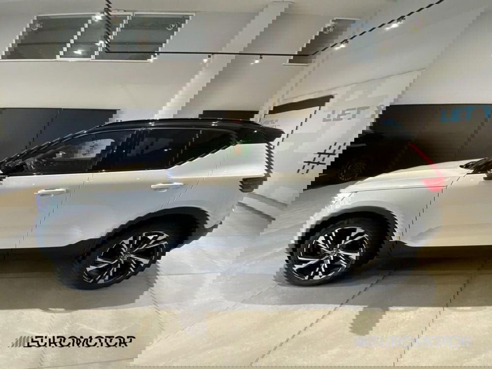 Volvo XC40 usata a Bari (12)