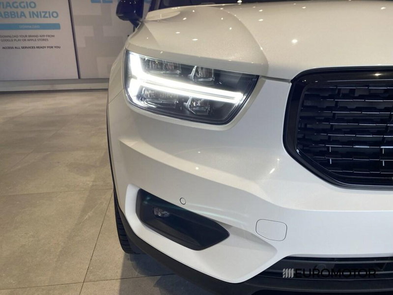 Volvo XC40 usata a Bari (7)