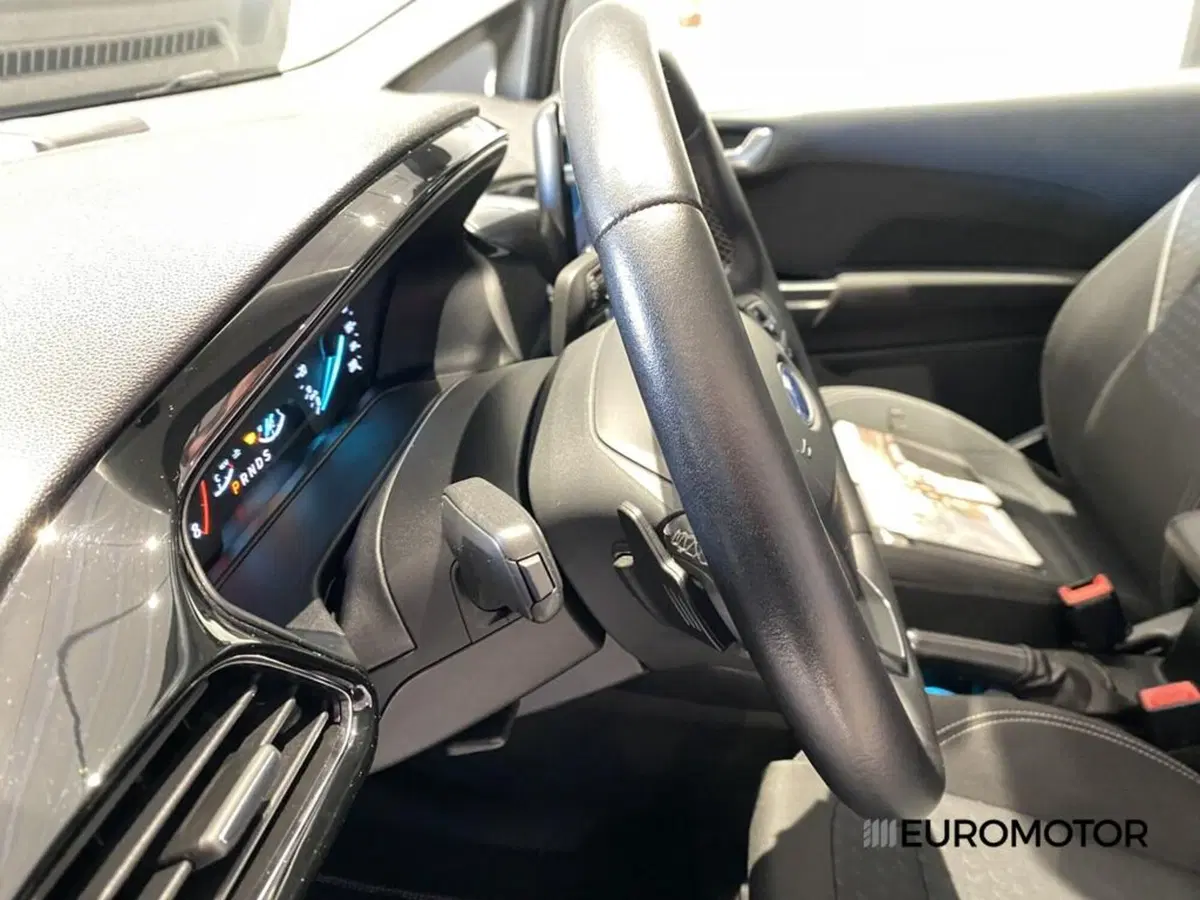Ford Fiesta usata a Bari (13)