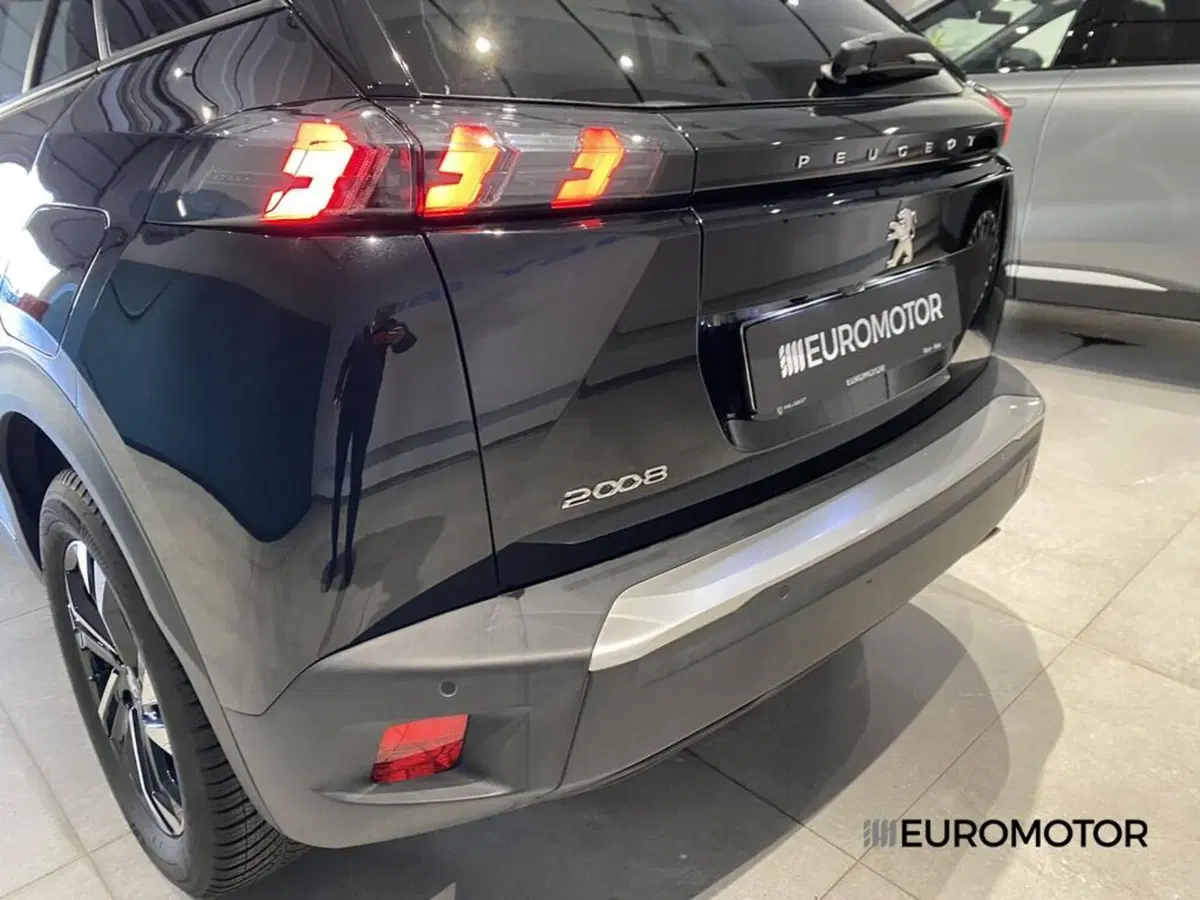 Peugeot 2008 usata a Bari (10)