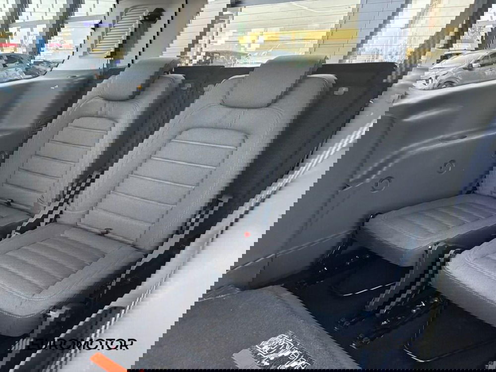 Ford Tourneo Connect usata a Bari (11)