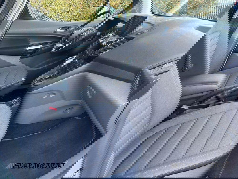 Ford Tourneo Connect usata a Bari (15)