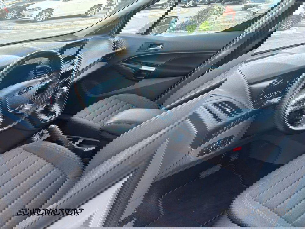 Ford Tourneo Connect usata a Bari (9)