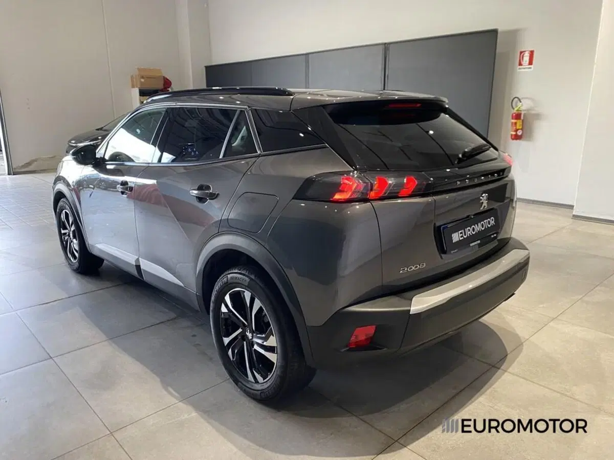Peugeot 2008 usata a Bari (10)
