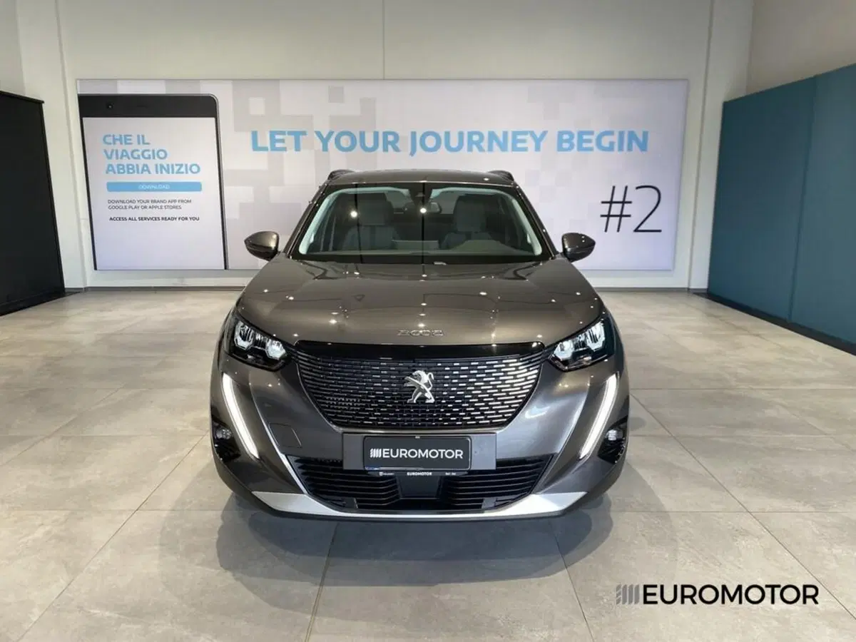 Peugeot 2008 usata a Bari (2)