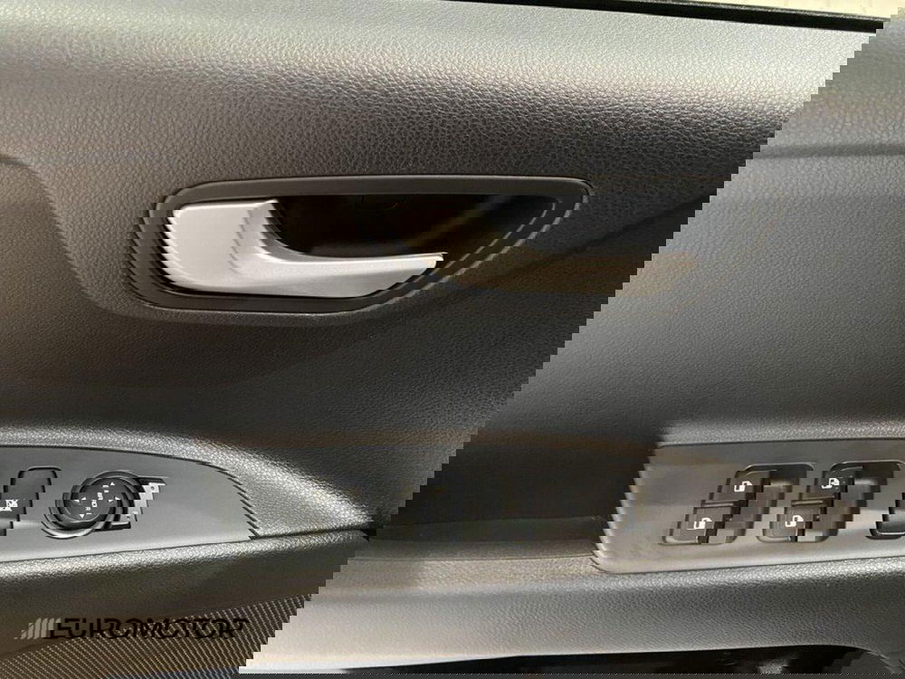 Kia Stonic usata a Bari (12)