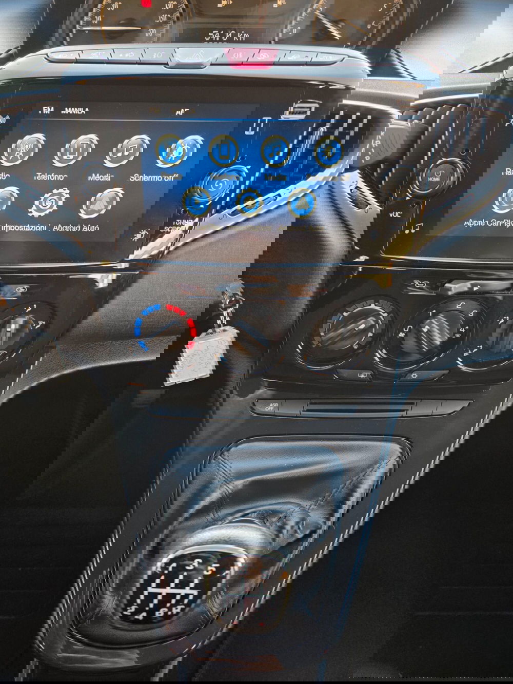 Lancia Ypsilon usata a Torino (10)