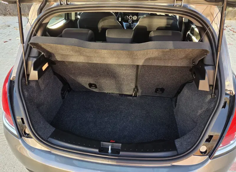 Lancia Ypsilon usata a Torino (16)