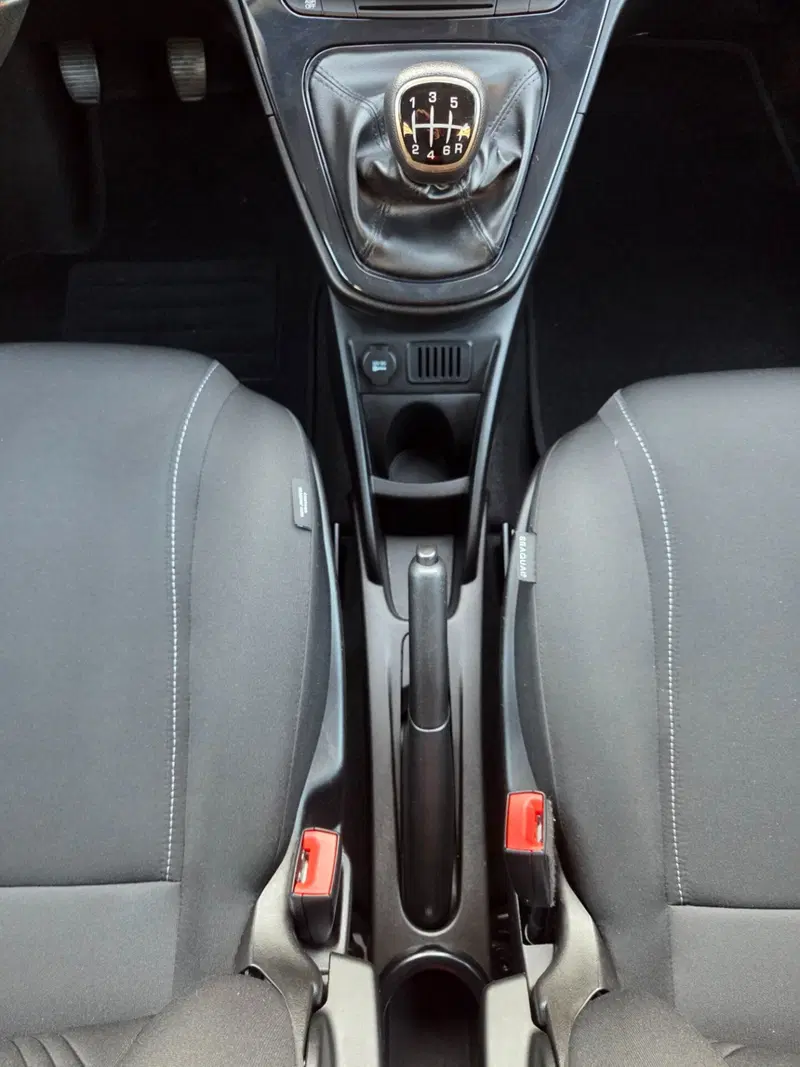 Lancia Ypsilon usata a Torino (17)
