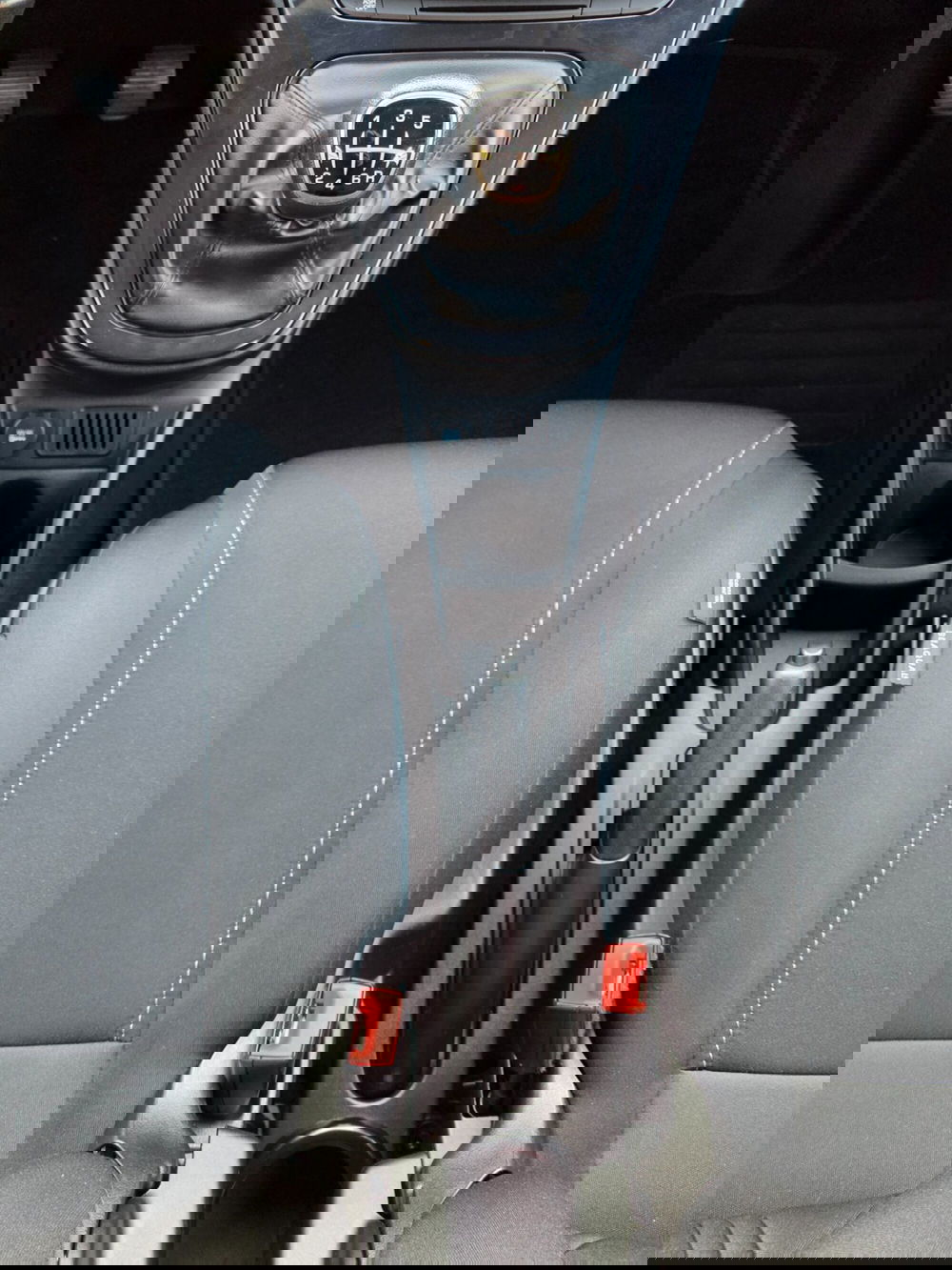 Lancia Ypsilon usata a Torino (17)