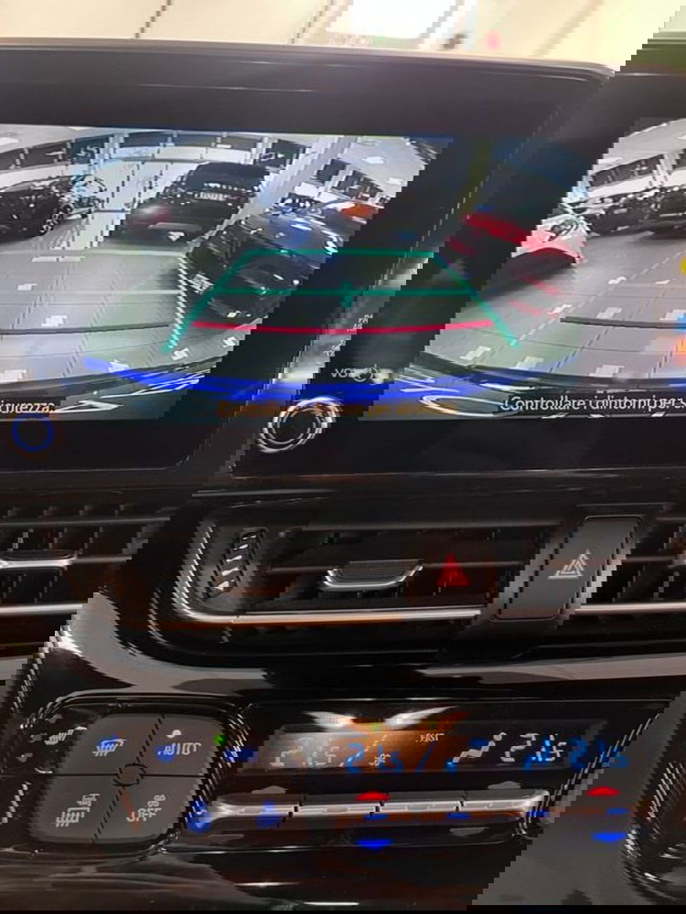 Toyota Toyota C-HR usata a Prato (13)