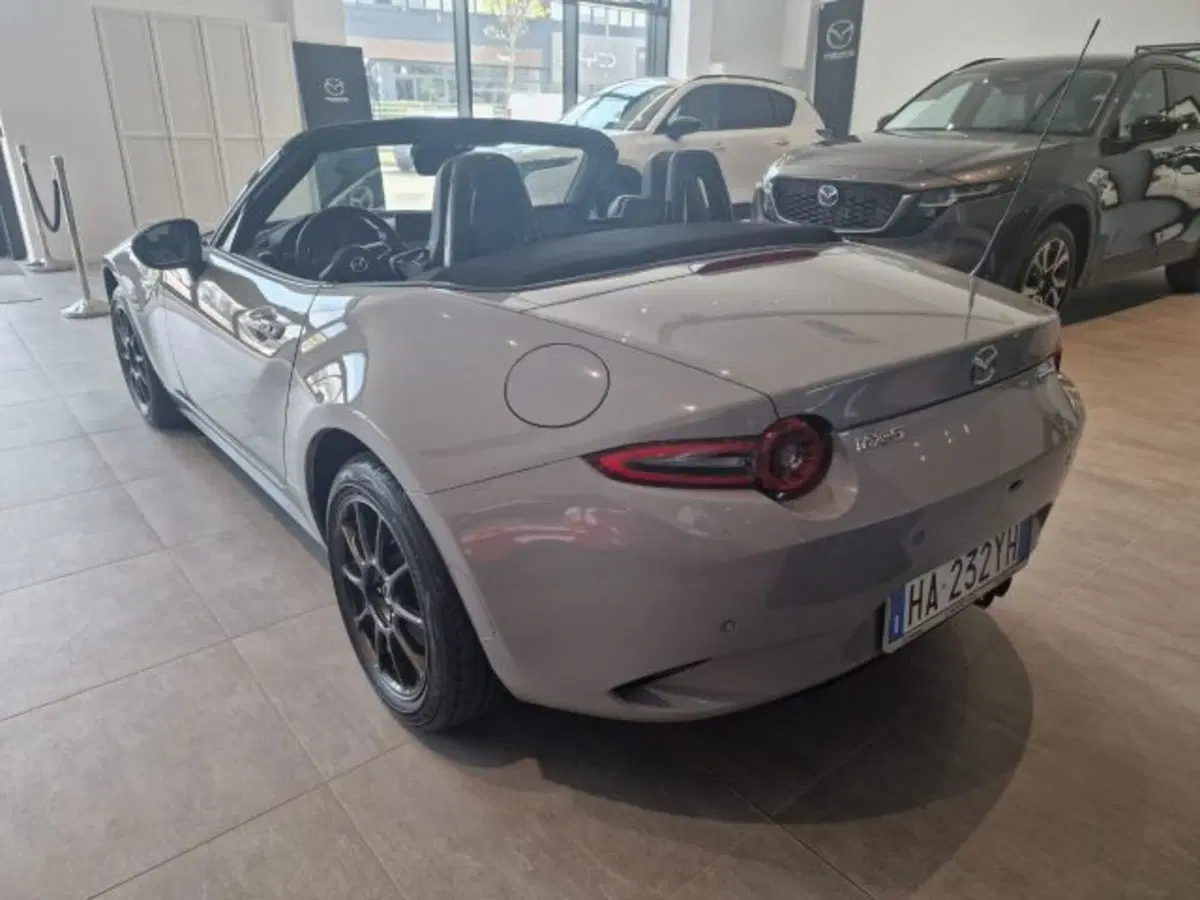 Mazda MX-5 usata a Bologna (11)