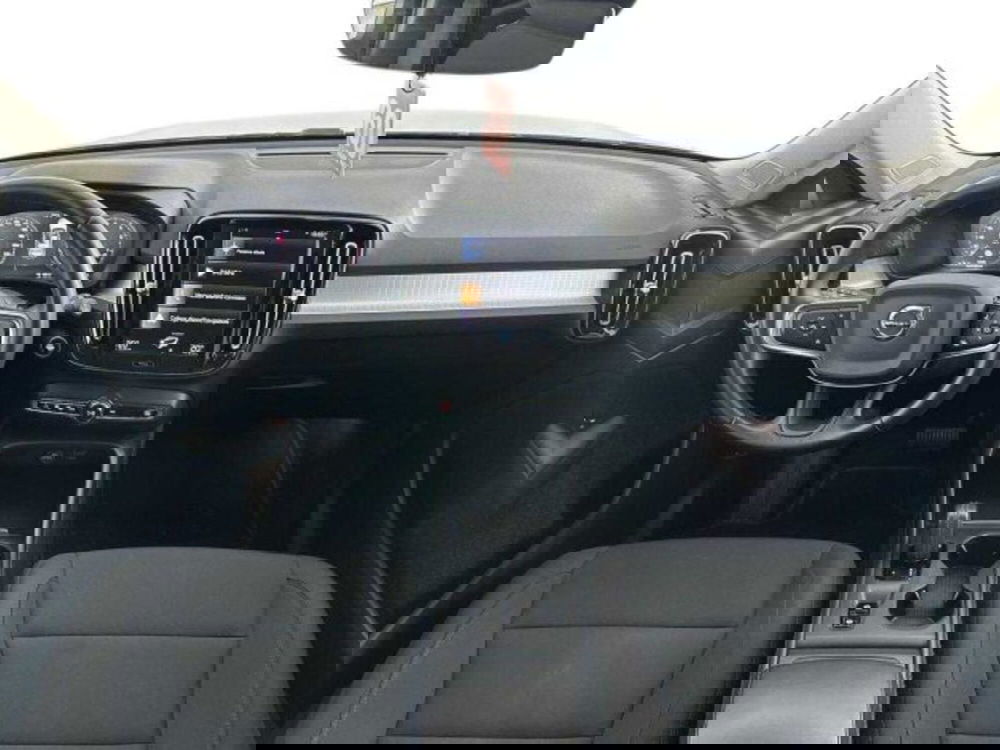 Volvo XC40 usata a Bologna (12)