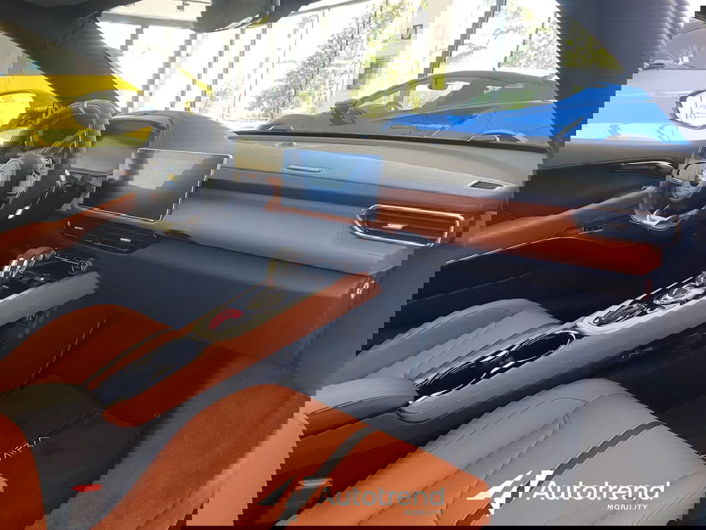 Lotus Emira usata a Bari (12)