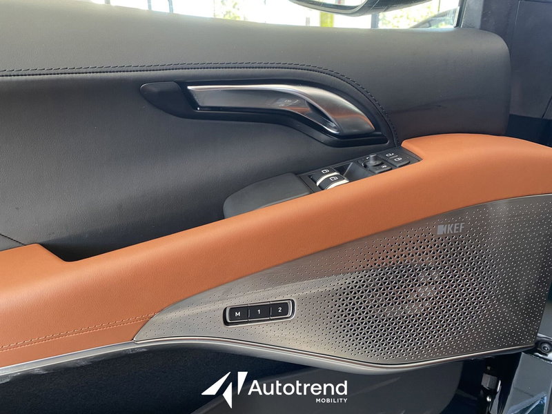 Lotus Emira usata a Bari (13)