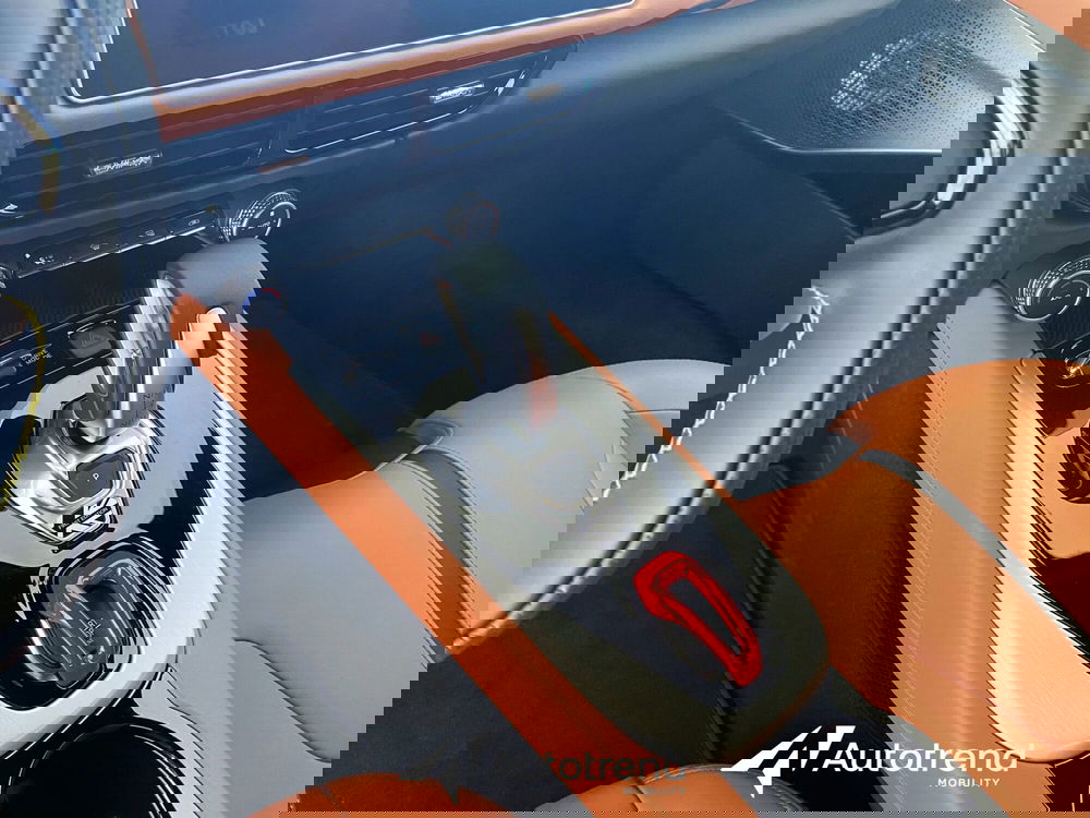 Lotus Emira usata a Bari (14)