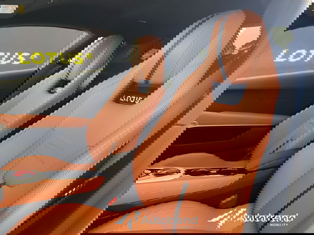 Lotus Emira usata a Bari (8)