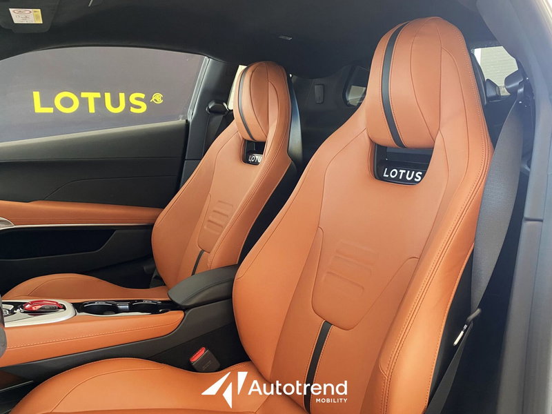 Lotus Emira usata a Bari (8)