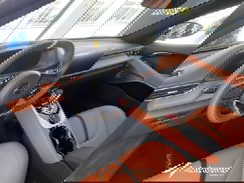 Lotus Emira usata a Bari (9)