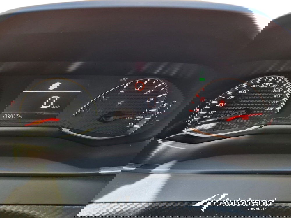 Peugeot 2008 usata a Bari (12)