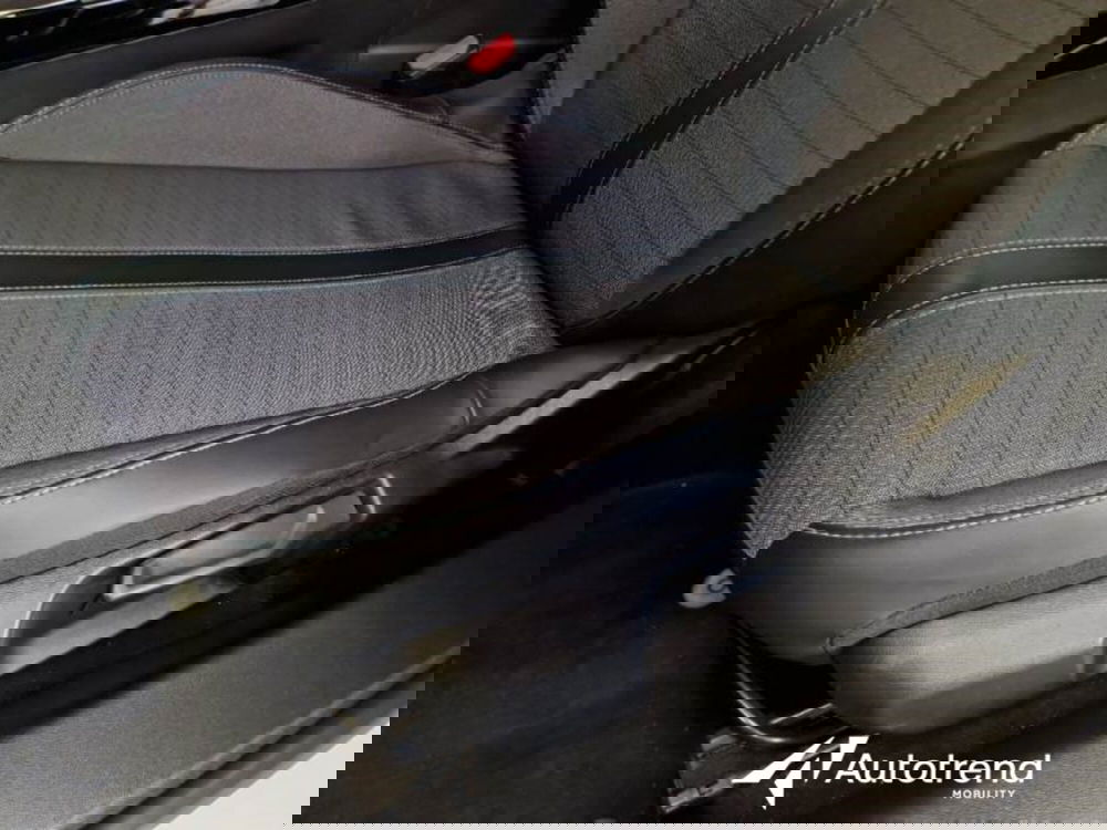 Peugeot 2008 usata a Bari (7)