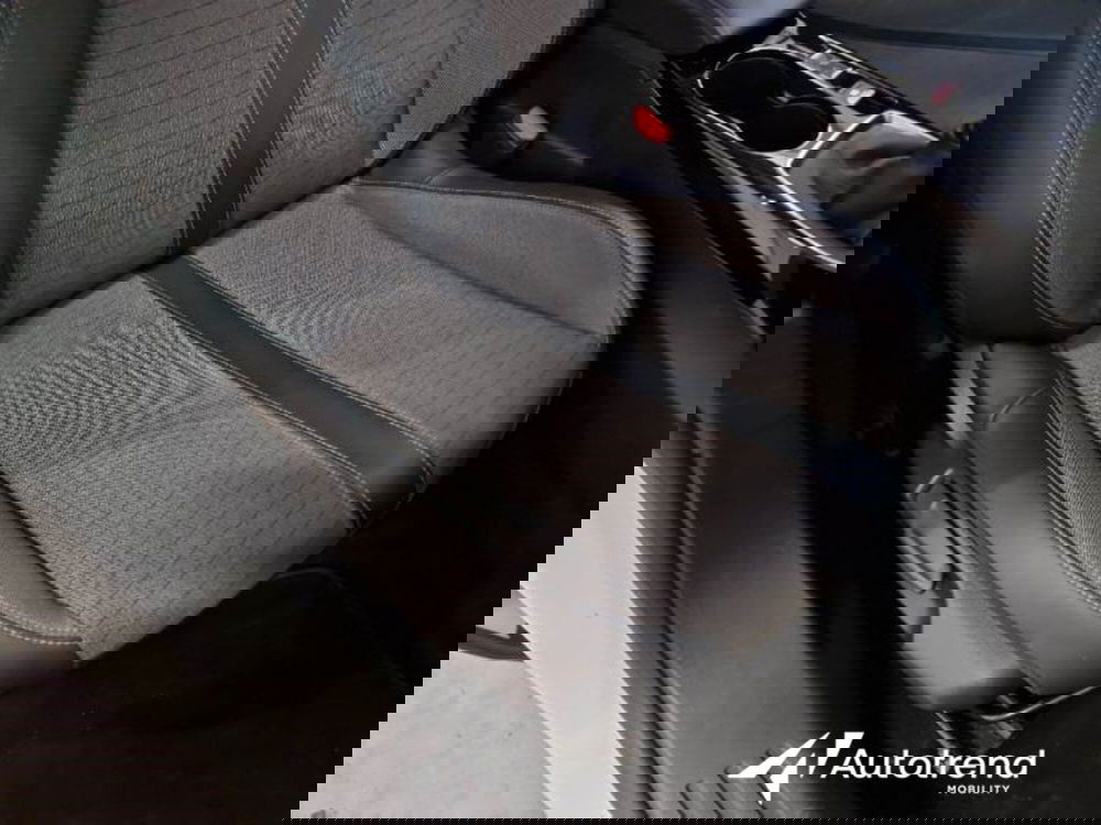 Peugeot 2008 usata a Bari (9)