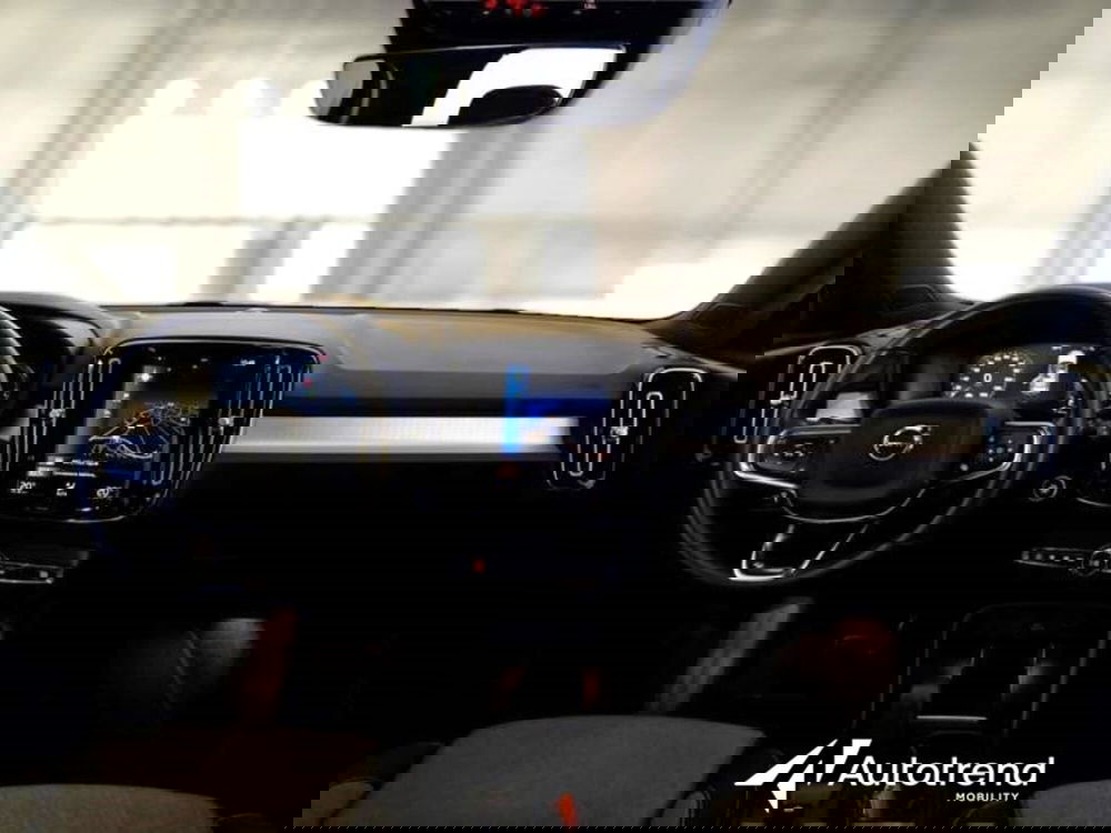 Volvo XC40 usata a Bari (11)