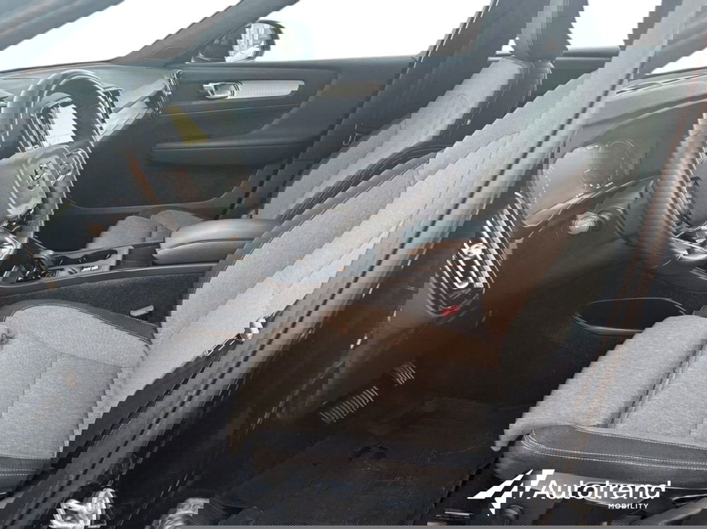 Volvo XC40 usata a Bari (6)