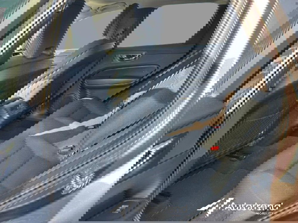 Volvo XC60 usata a Bari (4)