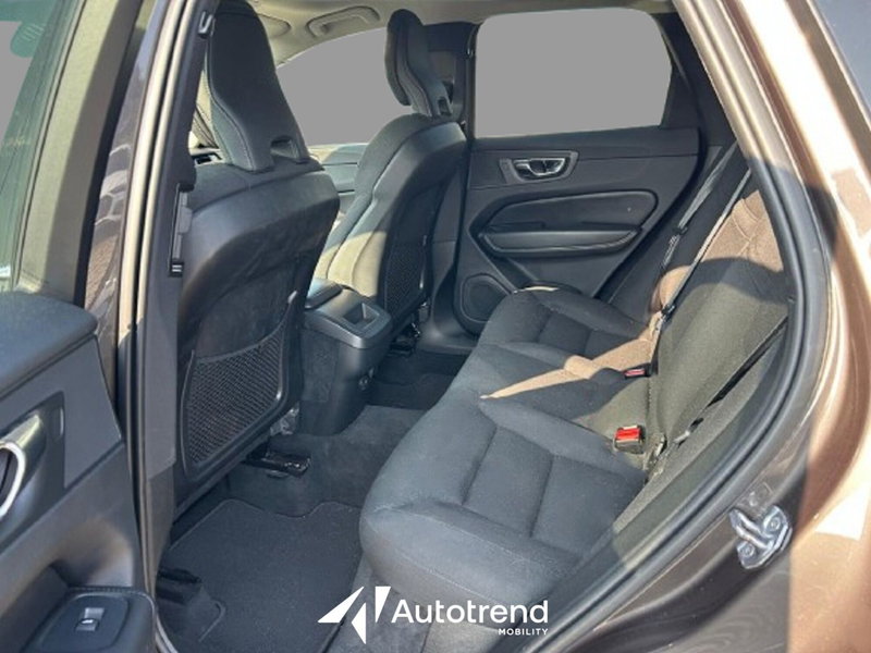 Volvo XC60 usata a Bari (4)