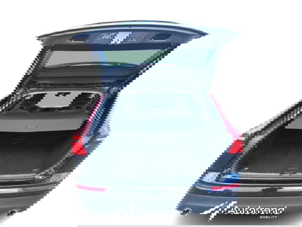 Volvo XC60 usata a Bari (12)