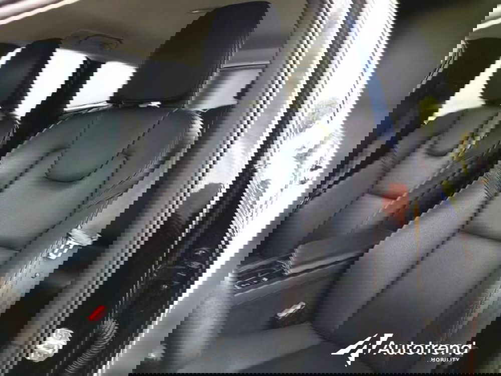 Volvo XC60 usata a Bari (5)