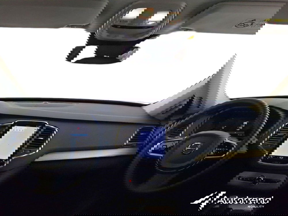 Volvo XC90 usata a Bari (8)