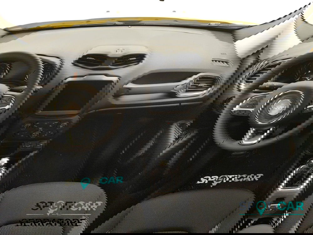 Jeep Renegade nuova a Como (9)