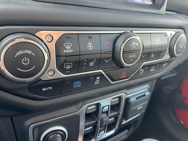 Jeep Wrangler Unlimited usata a Alessandria (12)