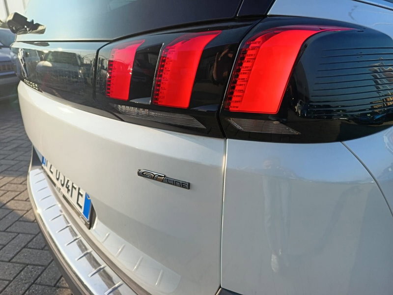 Peugeot 5008 usata a Alessandria (10)