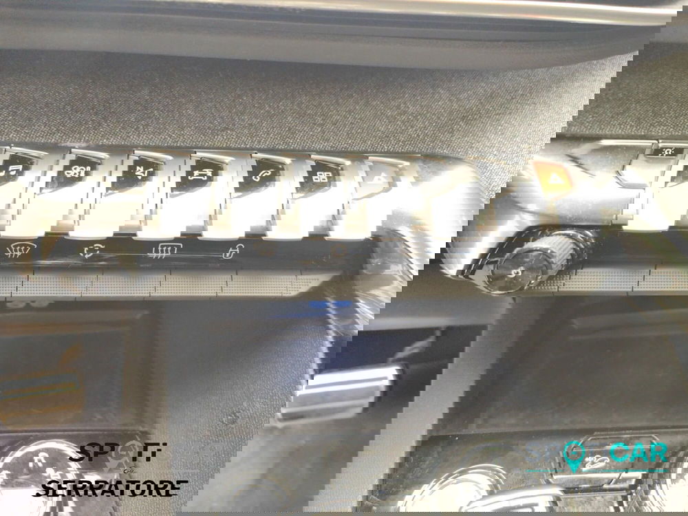 Peugeot 3008 usata a Como (8)