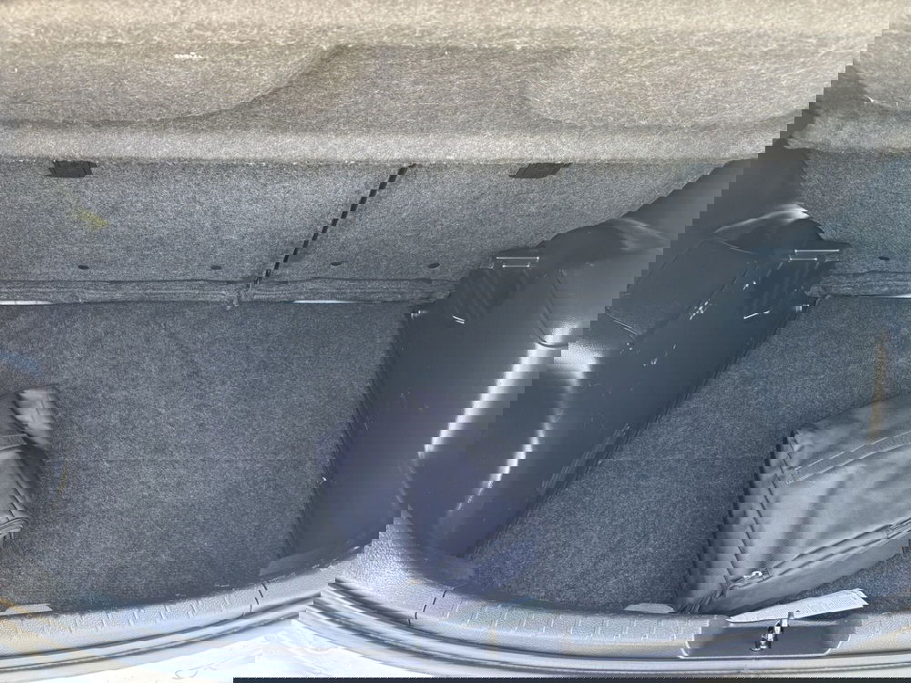 Toyota Yaris usata a Como (10)